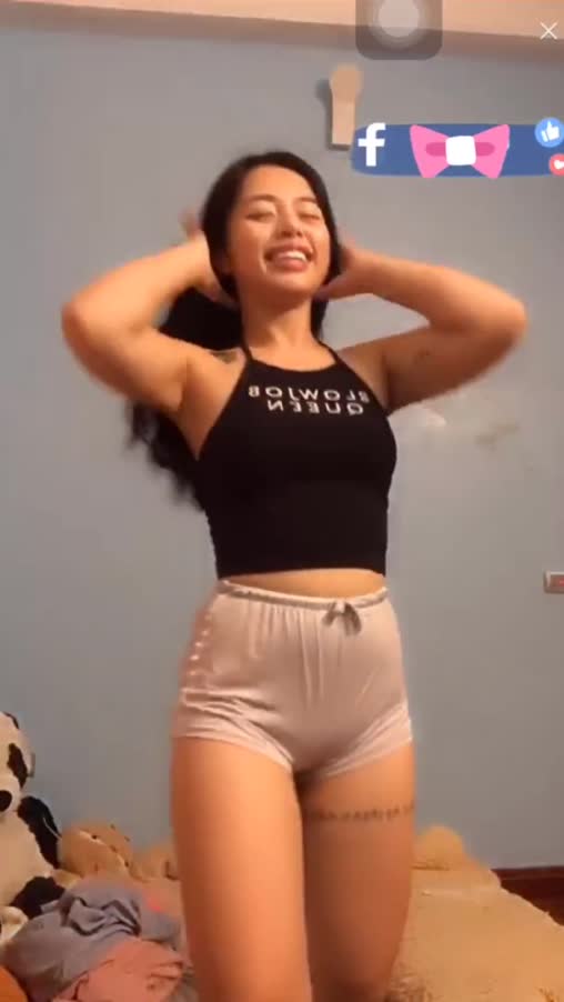Hot Girl Dance With Cool Short