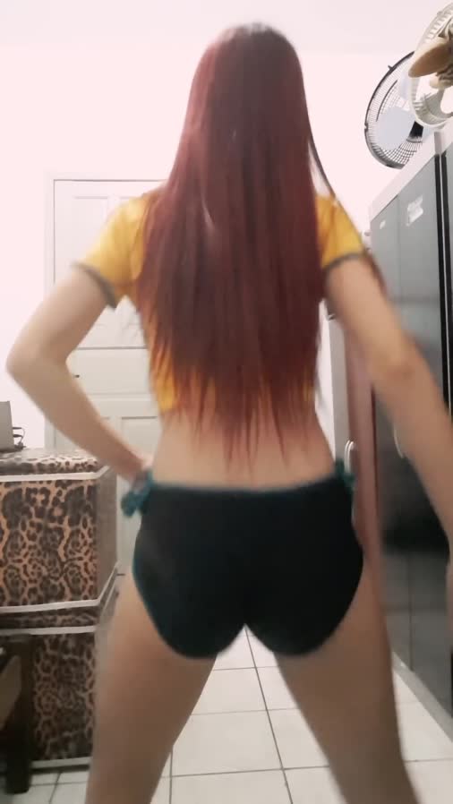 Lua Pantera Shaky Shaky Challenge Daddy Yankee Brasil