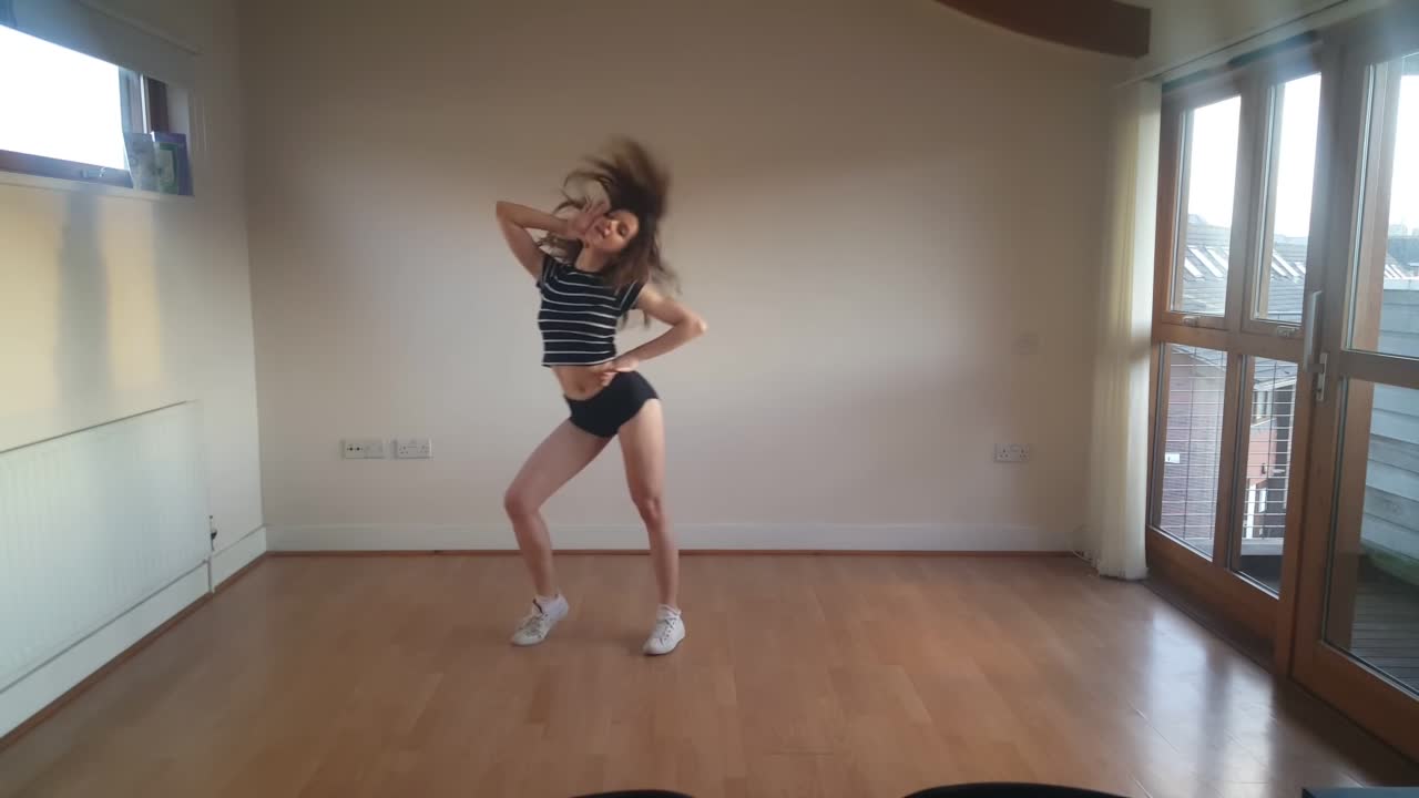 Rainbow Whoo Dance Cover