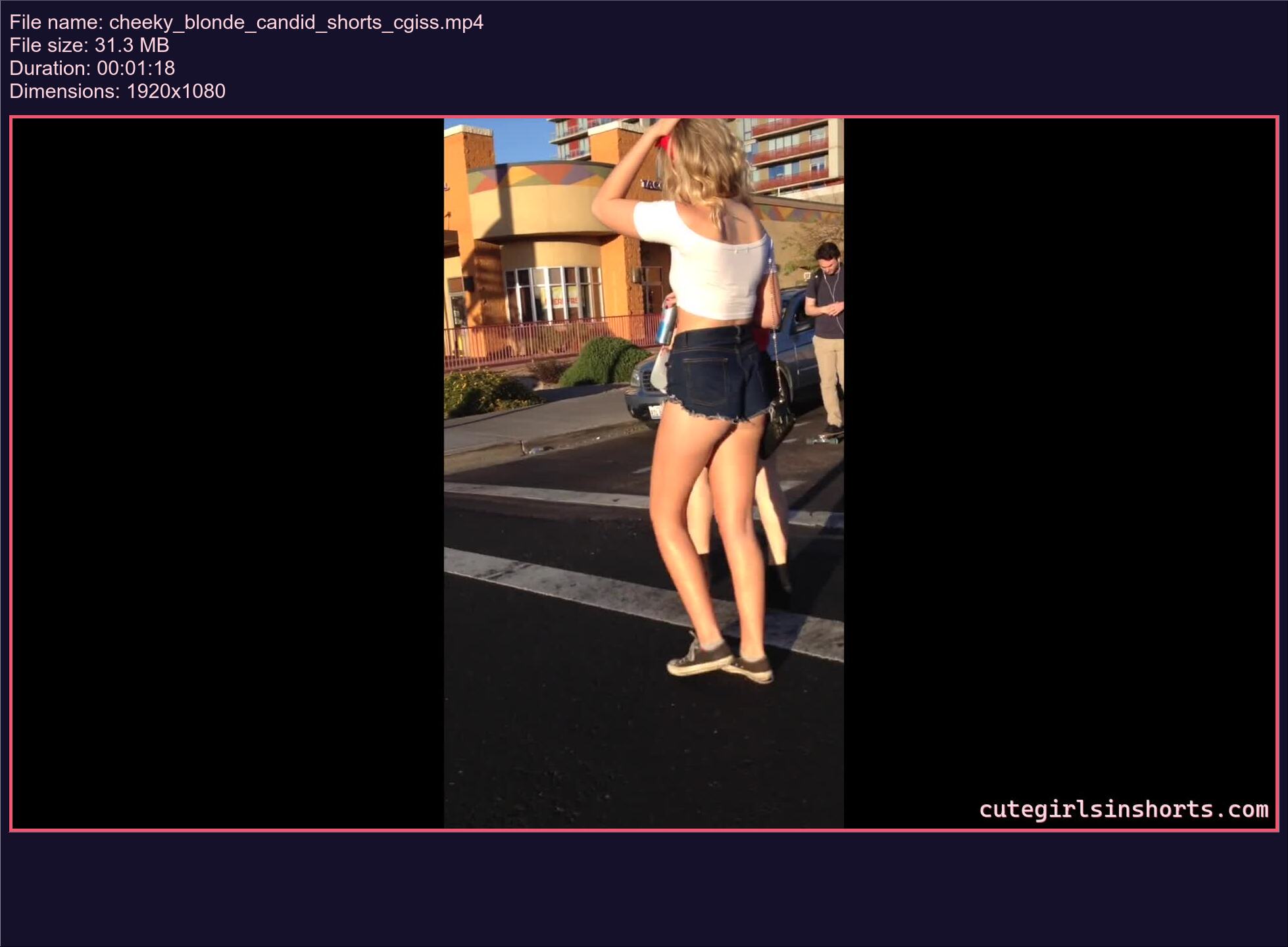 cheeky_blonde_candid_shorts_cgiss