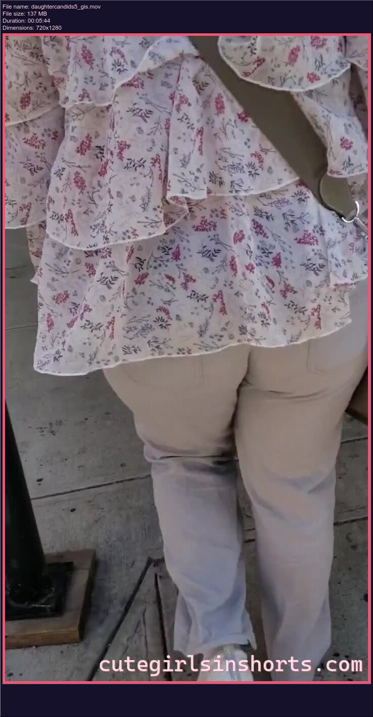 daughtercandids5_gis