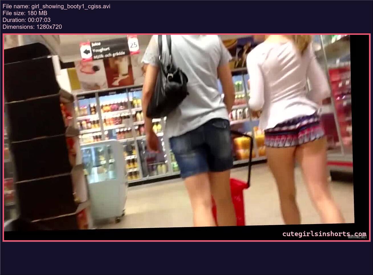 girl_showing_booty1_cgiss