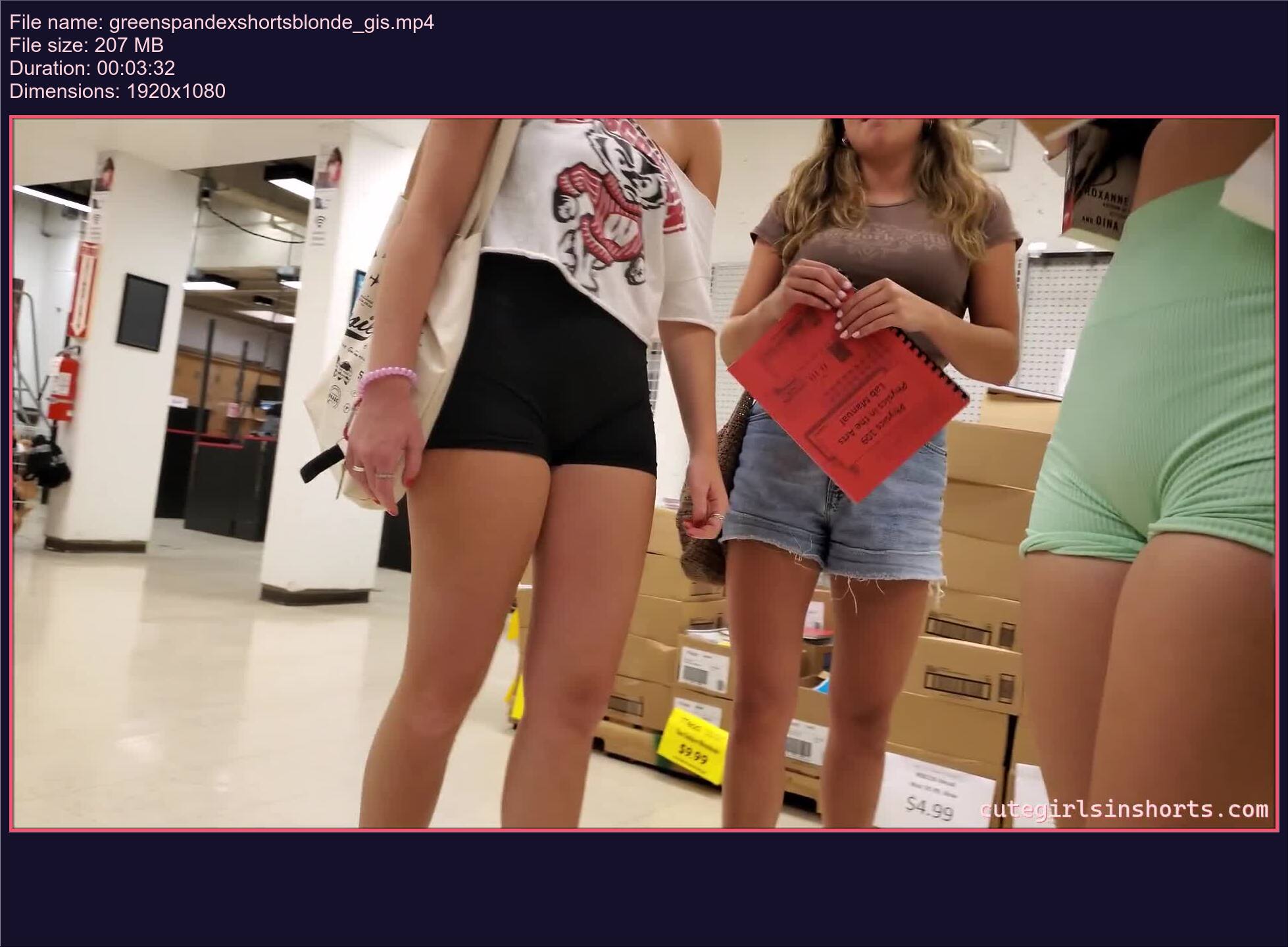 greenspandexshortsblonde_gis