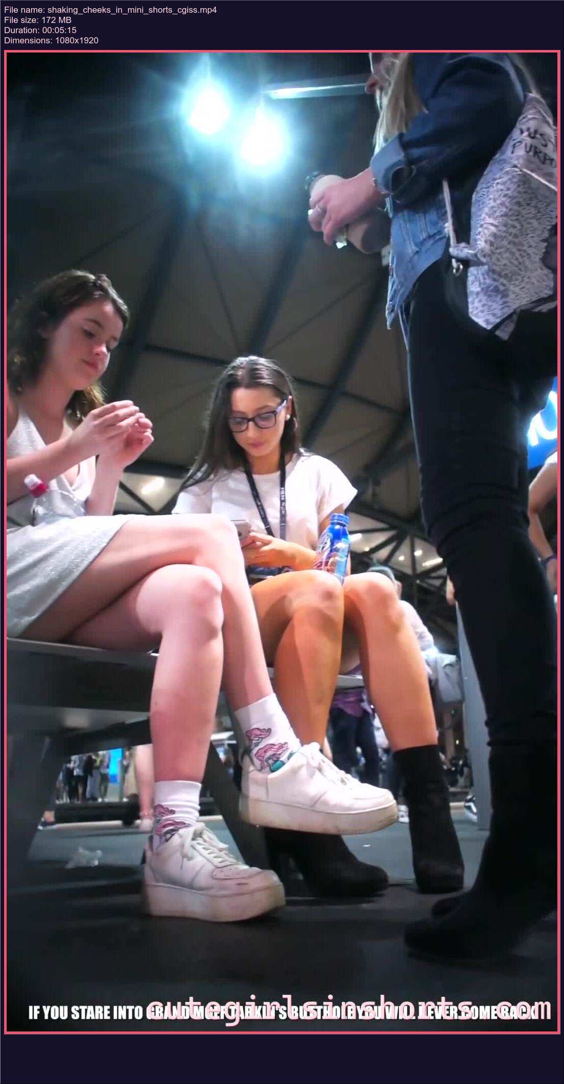 shaking_cheeks_in_mini_shorts_cgiss