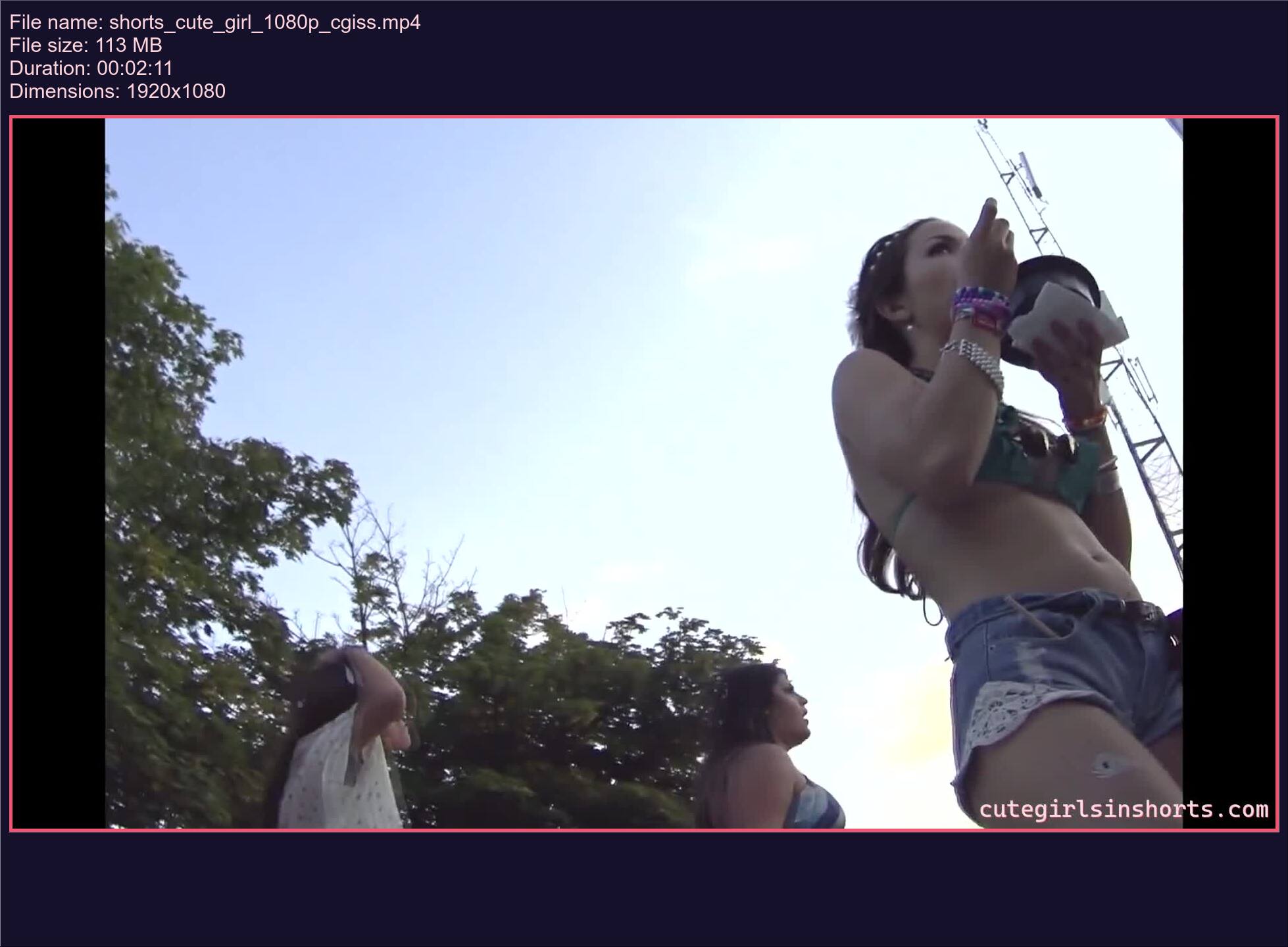 shorts_cute_girl_1080p_cgiss