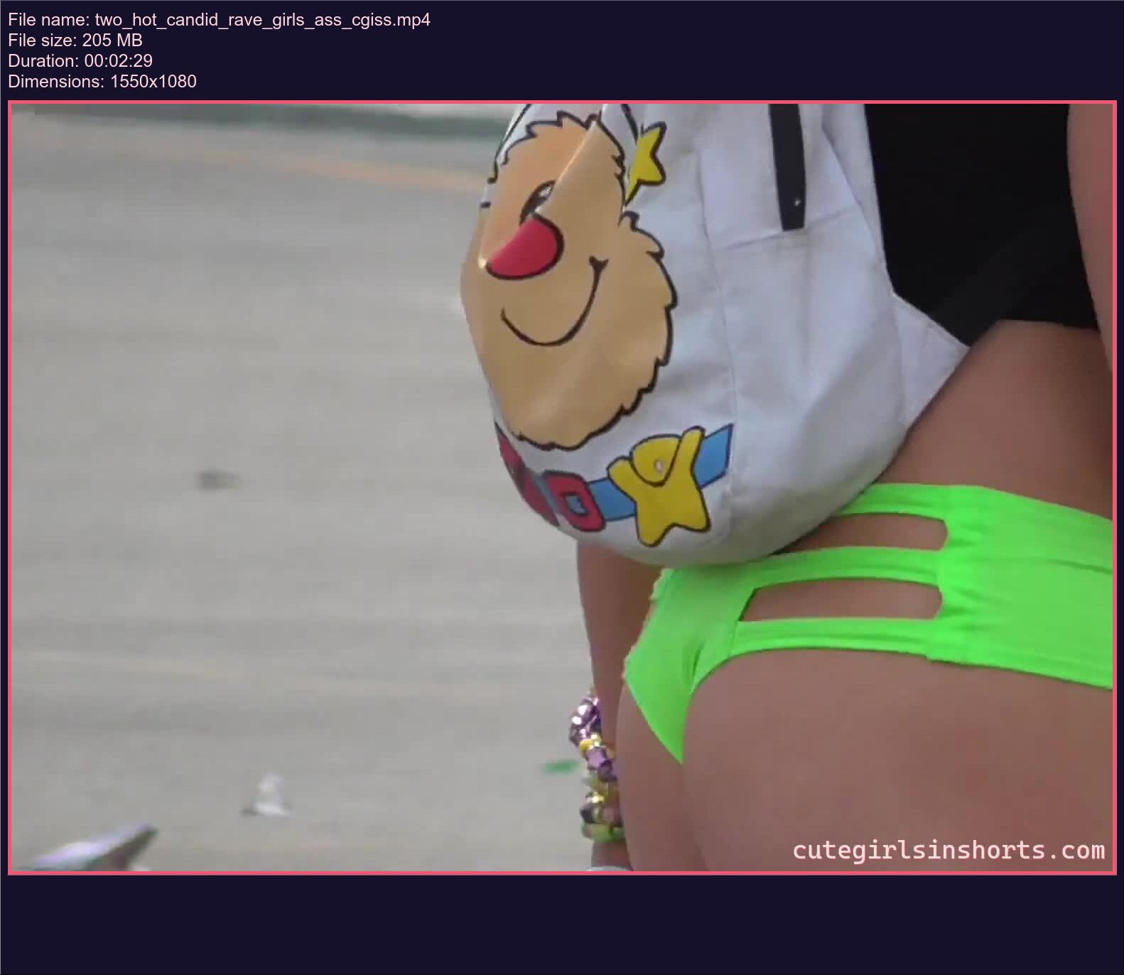 two_hot_candid_rave_girls_ass_cgiss