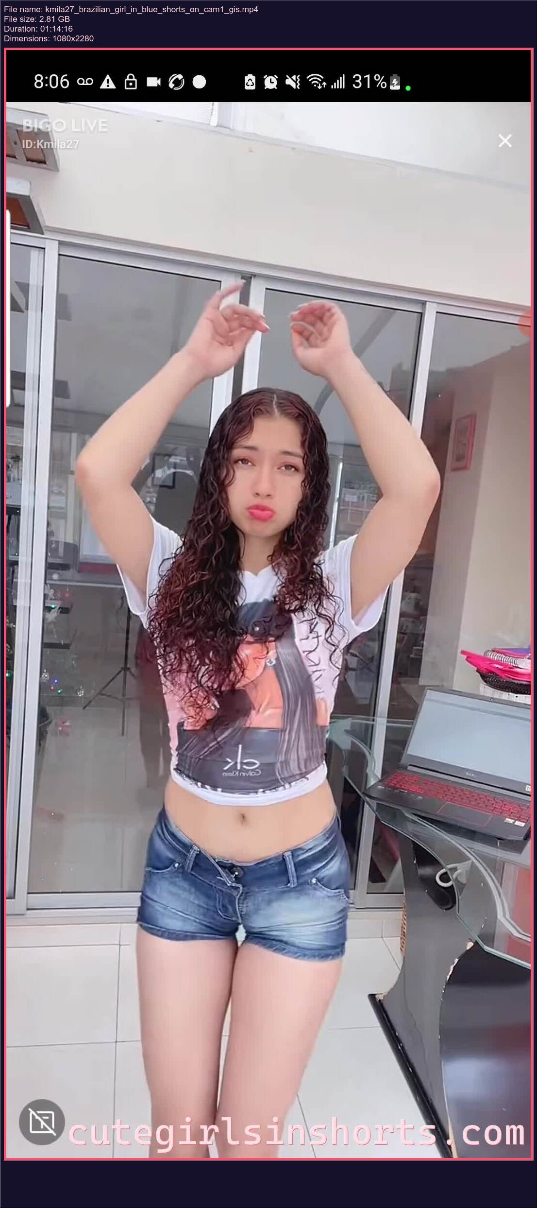 Kmila 27 Brazilian Girl In Blue Shorts On Cam 1