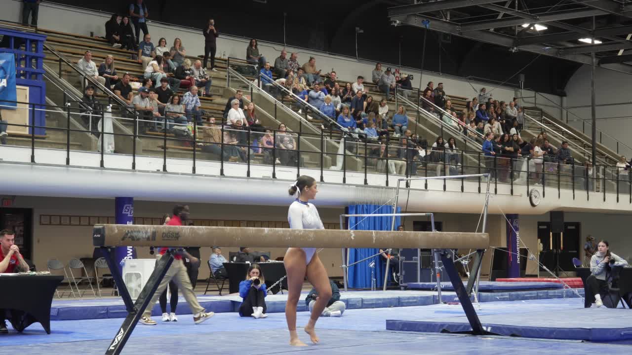 010_p02_college_gymnastics_highlights_chf3_gis