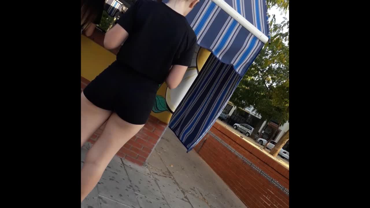 blonde_teen_upshorts_with_her_friends_gis