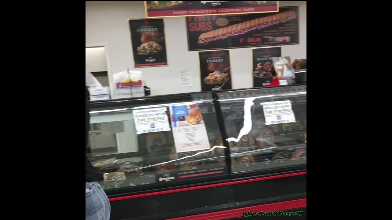 hot_daughter_at_the_market__gis