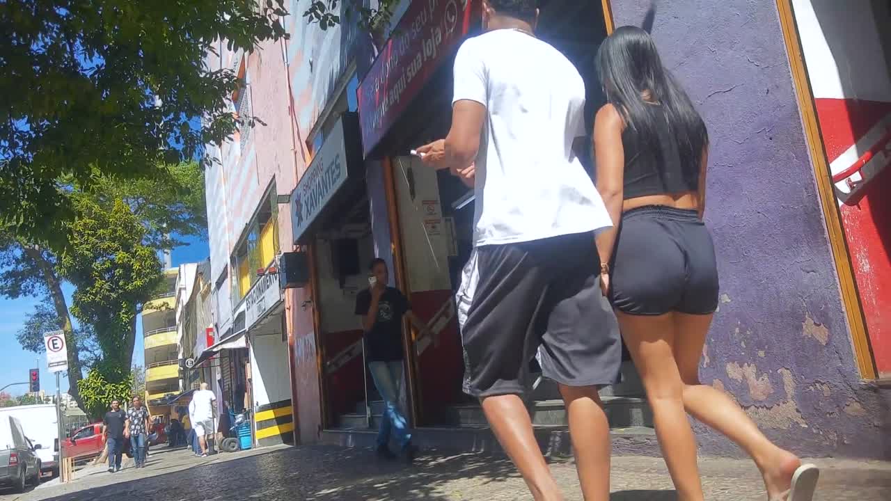 mekaze_shortinho_preto_gis