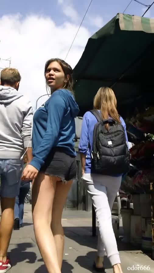 white_girl_in_black_shorts_teen_cheeks_upshorts_gis
