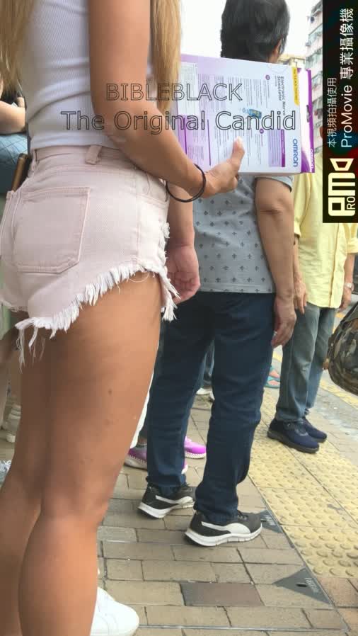 white_shorts_azn_gis