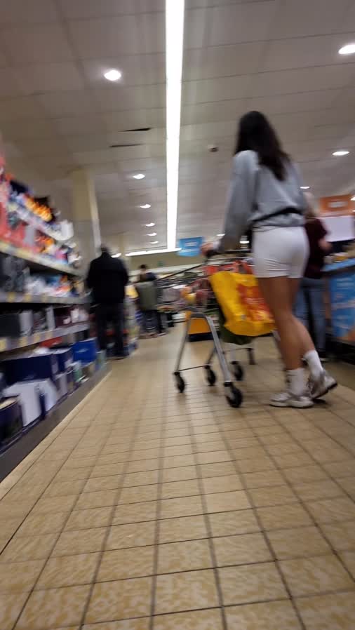 white_shorts_milf_4k_gis