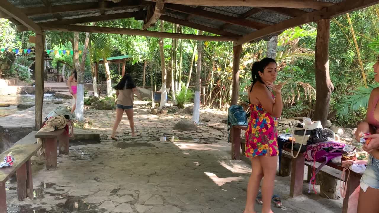 Buscando Lena Para La Carnita Que Figur Hegxd