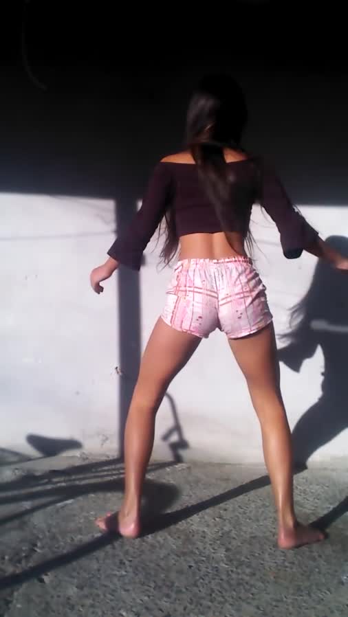 Tainara Tay Bum Bum Magico