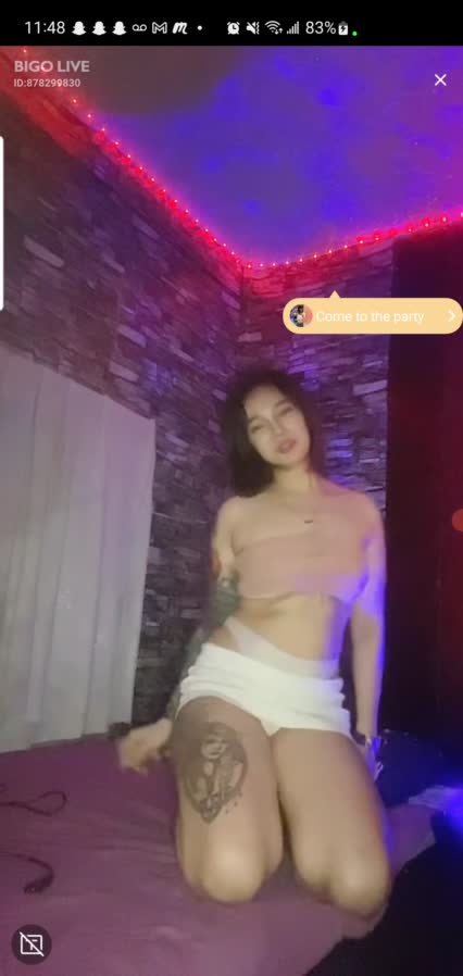 Tattoed Asian Beauty On Cam 1