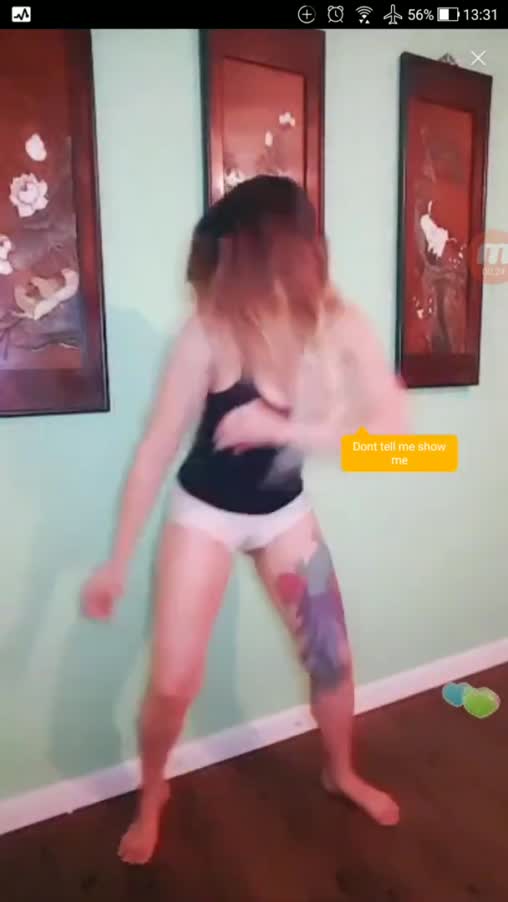 Very Hot Girl Dance Live