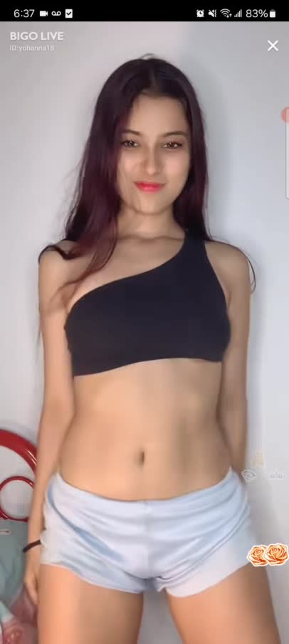 Yoha Dancing For Fans 1