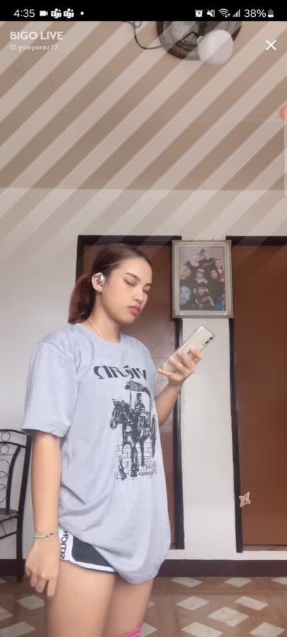 Yvieperez 17 Latina Squatting For Fans 1